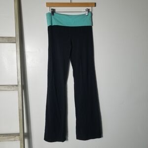 NO BOUNDARIES WOMEN'S BLACK AND TEAL BLUE YOGA PANTS SIZE SMALL